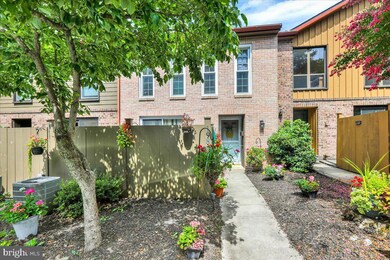 198 Oakmont Ct, Reading, PA 19607 - photo 2
