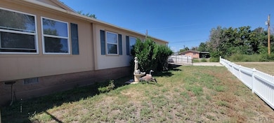 202 W 10th St, Walsenburg, CO 81089 - photo 3