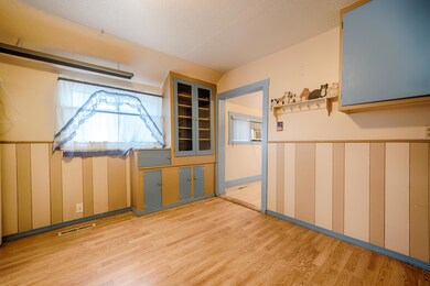 1139 7th  Ave E_05