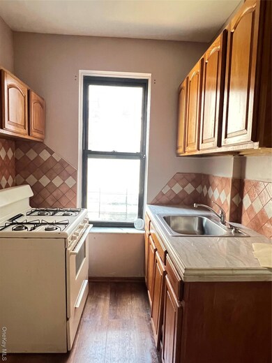 38-05 65th St unit 2F, Woodside, NY 11377 - photo 7