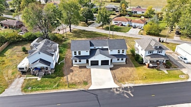 3710 Wayne Trace, Fort Wayne, IN 46806 - photo 2