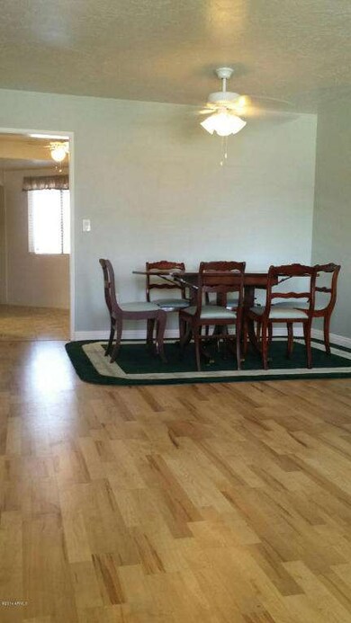 13671 N Garden Court Dr unit 15C, Sun City, AZ 85351 - photo 4