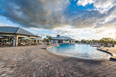 14141 Heritage Landing Blvd unit 913, Punta Gorda, FL 33955 - photo 2