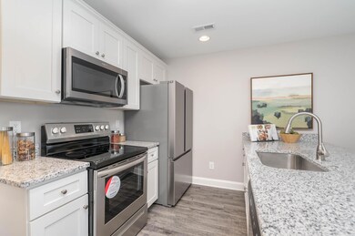 610 Poplar St, Statesville, NC 28677 - photo 5