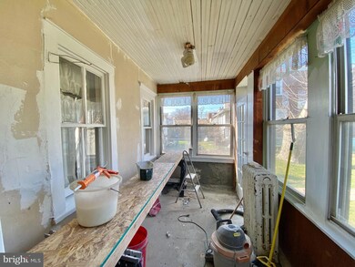 407 Seneca St, Essington, PA 19029 - photo 7