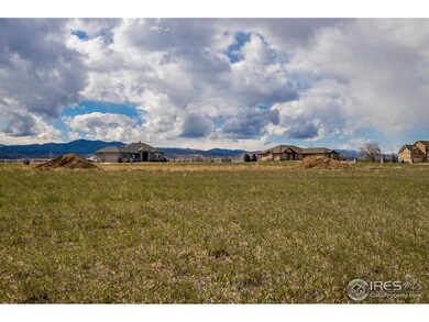 Estate Style, Quiet Neighborhood