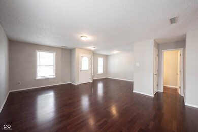 14391 Banister Dr, Noblesville, IN 46060 - photo 4