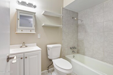 664 E Tyson St unit A, Chandler, AZ 85225 - photo 6