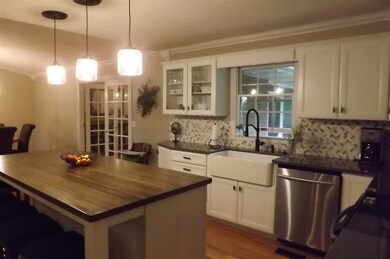 Beautiful Remodeled Kitchen with Quartz Counter To