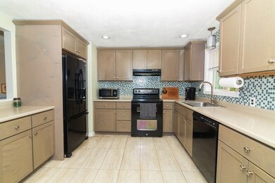 10 Bellevue Ave, North Attleboro, MA 02760 - photo 7