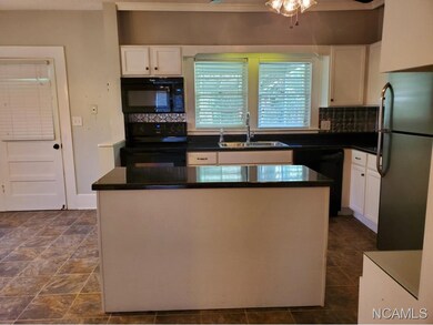 209 12th St NE, Cullman, AL 35055 - photo 3