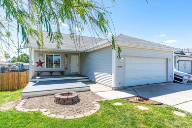 1001 N Lindsay St, Medical Lake, WA 99022 - photo 2