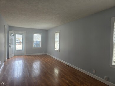 428 Cleveland St, Columbus, IN 47201 - photo 5