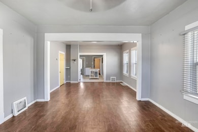 520 2nd Ave E, Twin Falls, ID 83301 - photo 4