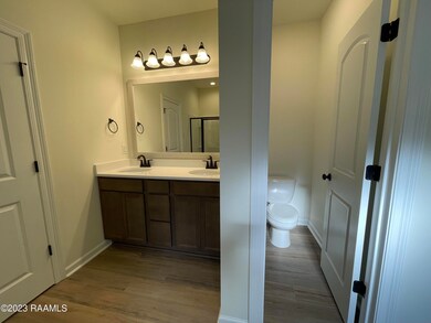 004 PRIMARY BATH