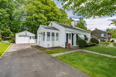 22 Moss Ave, Holyoke, MA 01040 - photo 3