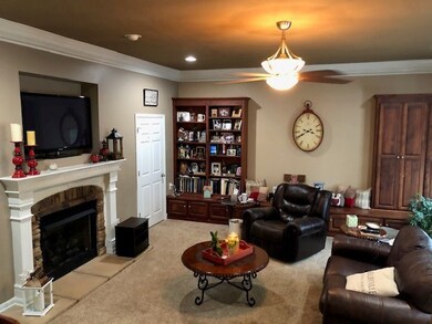 114 Idle Dr, Shelbyville, TN 37160 - photo 4