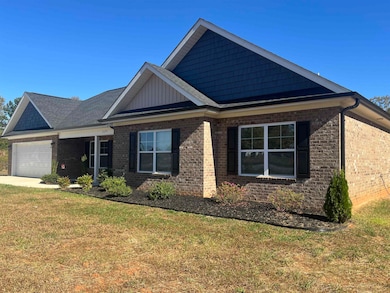 117 Darwin Rd, Gaffney, SC 29340 - photo 4