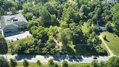 11-web-or-mls-698-e-johnstown-rd