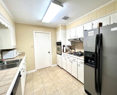 1710 Pope Cir, McComb, MS 39648 - photo 5