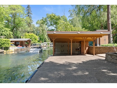 Lake Access Deeded