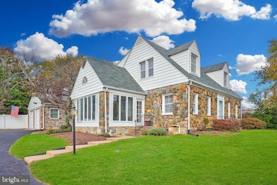 141 S Nursery Ave, Purcellville, VA 20132 - photo 2