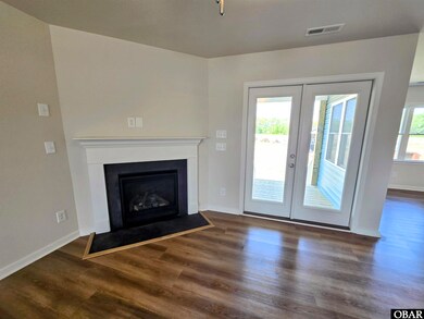 Den w/ Gas Fireplace
