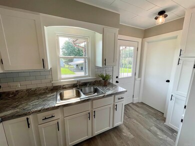 1011 E Water St, Princeton, IN 47670 - photo 7