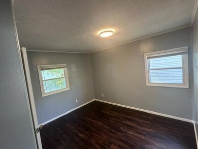 896 S James Rd, Columbus, OH 43227 - photo 7