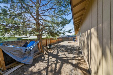1941 SW Reindeer Ave-1