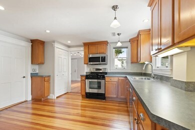 157 1/2 5th St unit B, Cambridge, MA 02141 - photo 4