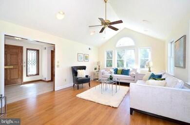 4711 Warren St NW, Washington, DC 20016 - photo 7