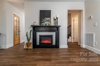 560 Bond St, Statesville, NC 28677 - photo 7