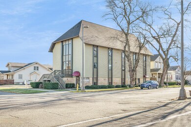 700 Fulton