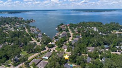 HOA amenities in walking distance