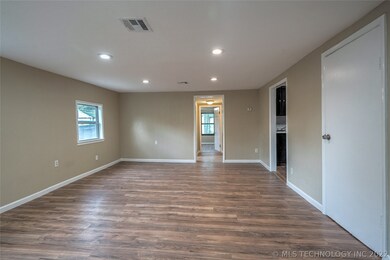 6218 S 43rd West Ave, Tulsa, OK 74132 - photo 4