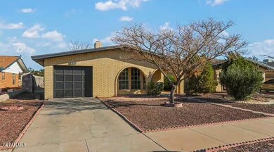 1810 Jack Nicklaus Dr, El Paso, TX 79935 - photo 2