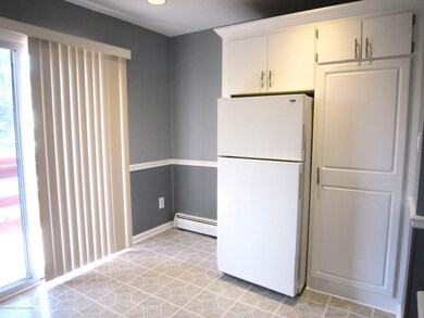 Refrigerator w/ pantry