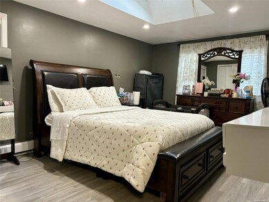 21 Linden Rd, Valley Stream, NY 11580 - photo 6