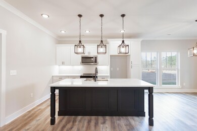 668 Elm St-4