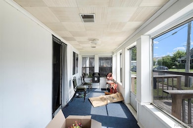 2710 Reynolds St, Flint, MI 48503 - photo 3