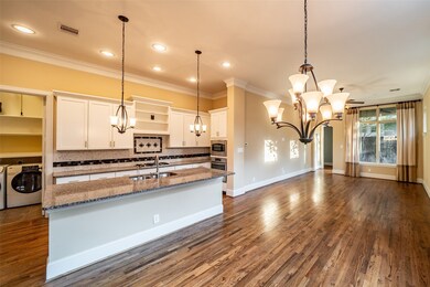 8210 Cabernet Ln, Houston, TX 77055 - photo 7