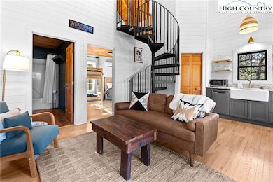 68 Bear Den Mountain View Dr, Marion, NC 28752 - photo 6