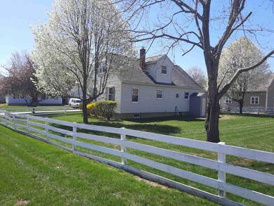 21 Sioux Ave, Nashua, NH 03063 - photo 6