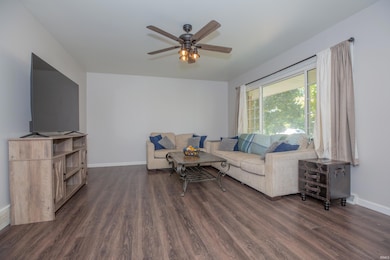 1316 Elk St, Mount Vernon, IN 47620 - photo 2