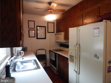 591 Manatawny St, Pottstown, PA 19464 - photo 4