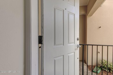 8677 Little Swift Cir unit 26D, Jacksonville, FL 32256 - photo 3