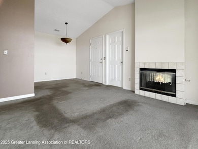 322 Pere Marquette Dr unit 15, Lansing, MI 48912 - photo 2