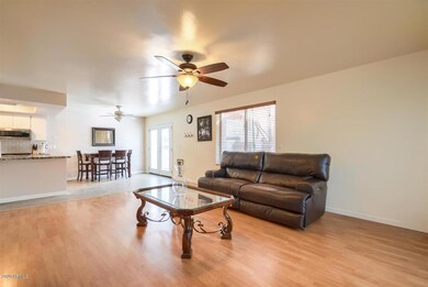06-Family Room