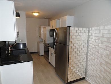 20 Eagle Ln, Fairport, NY 14450 - photo 2